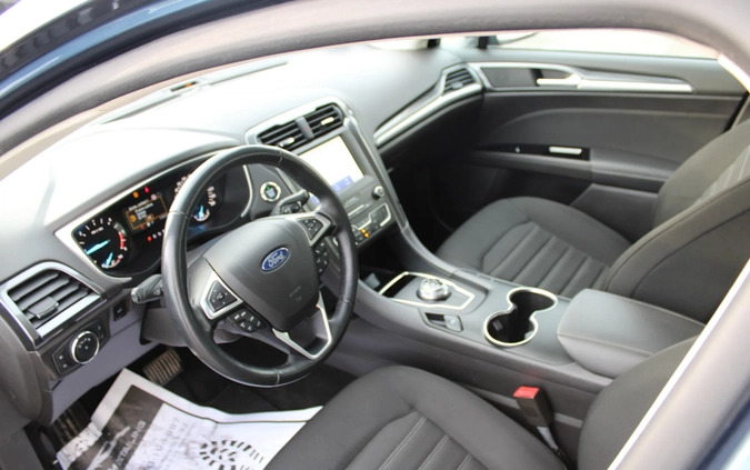 Ford Mondeo cena 64850 przebieg: 175888, rok produkcji 2020 z Stargard małe 211
